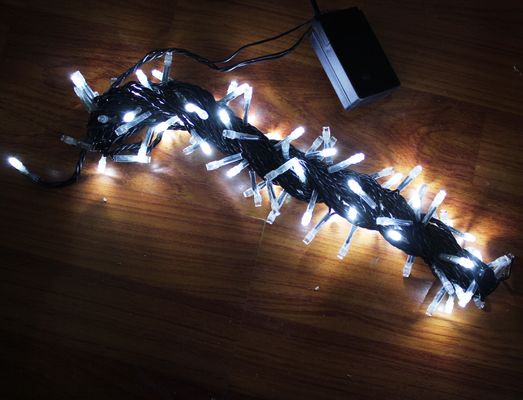 Jual grosir 127v putih 100 led berkilauan lampu string Natal 10m di luar