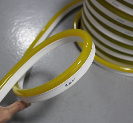 China pabrik langsung kualitas terbaik tahan air IP65 LED Neon Flex warna kuning jaket PVC tali neon