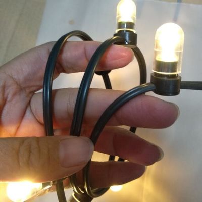 Waterproof 100m Lampu string yang dapat dihubungkan untuk dekorasi Natal 12v klip string 666 led